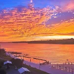 Ocean View Luxury 3 Bedroom Home With Balcony