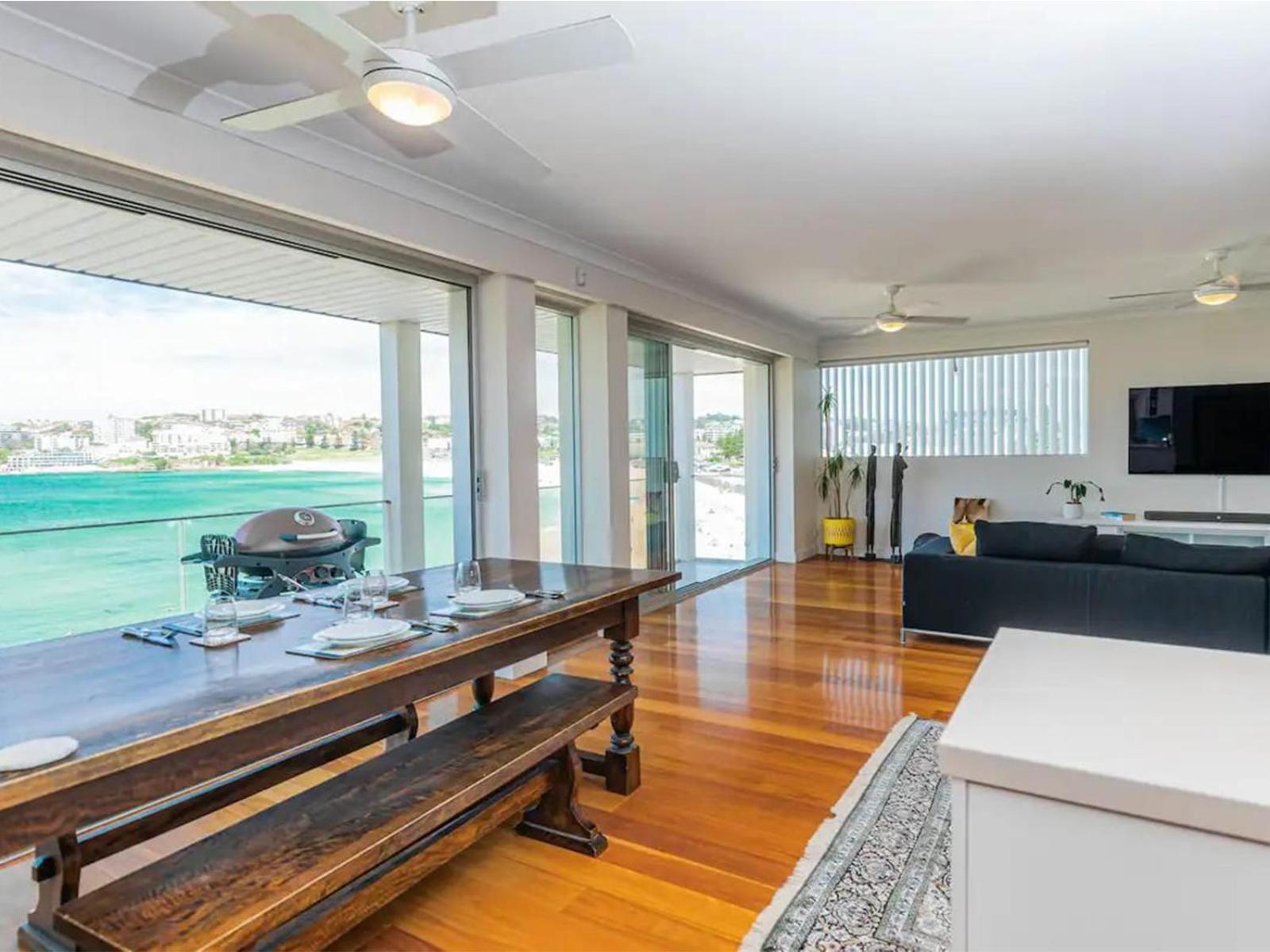 Ocean View Luxury 3 Bedroom With Balcony