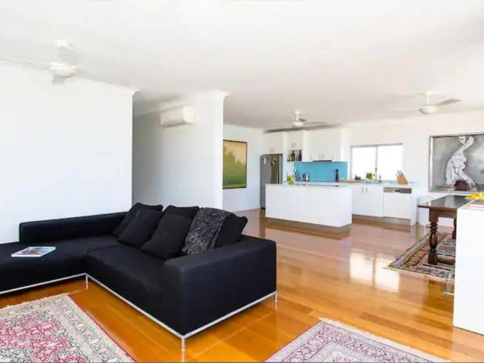 Ocean View Luxury 3 Bedroom With Balcony Sydney